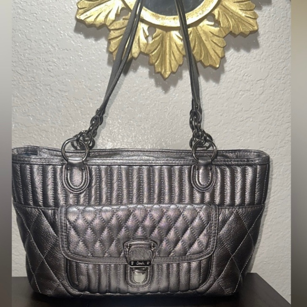 Coach Silver Platinum Quilted Leather Purse Shopper Tote Shoulder Bag EUC - Picture 12 of 15